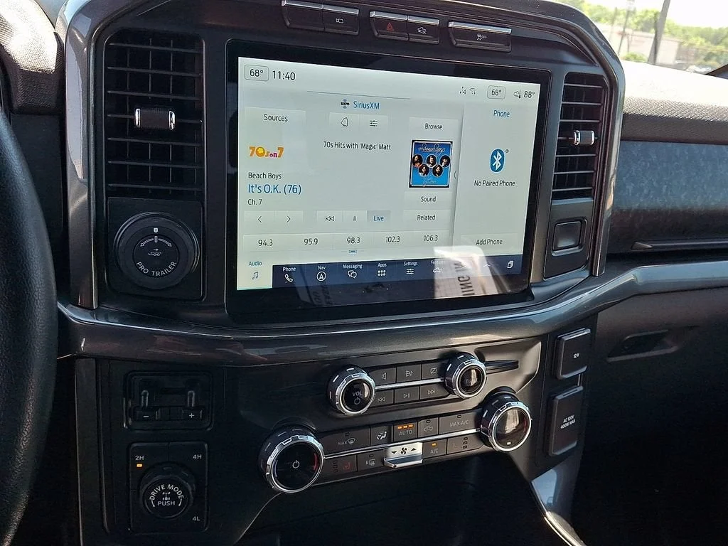 Used 2022  Ford XL image 57