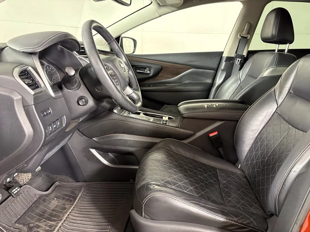 Used 2019 Orange Nissan Platinum image 22