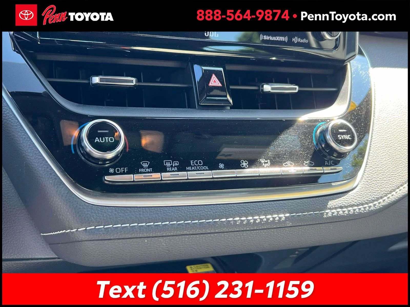 Used 2019 CLASSIC SILVER METALLIC Toyota XSE image 28