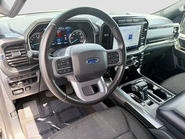 Used 2023 Gray Ford XLT image 9