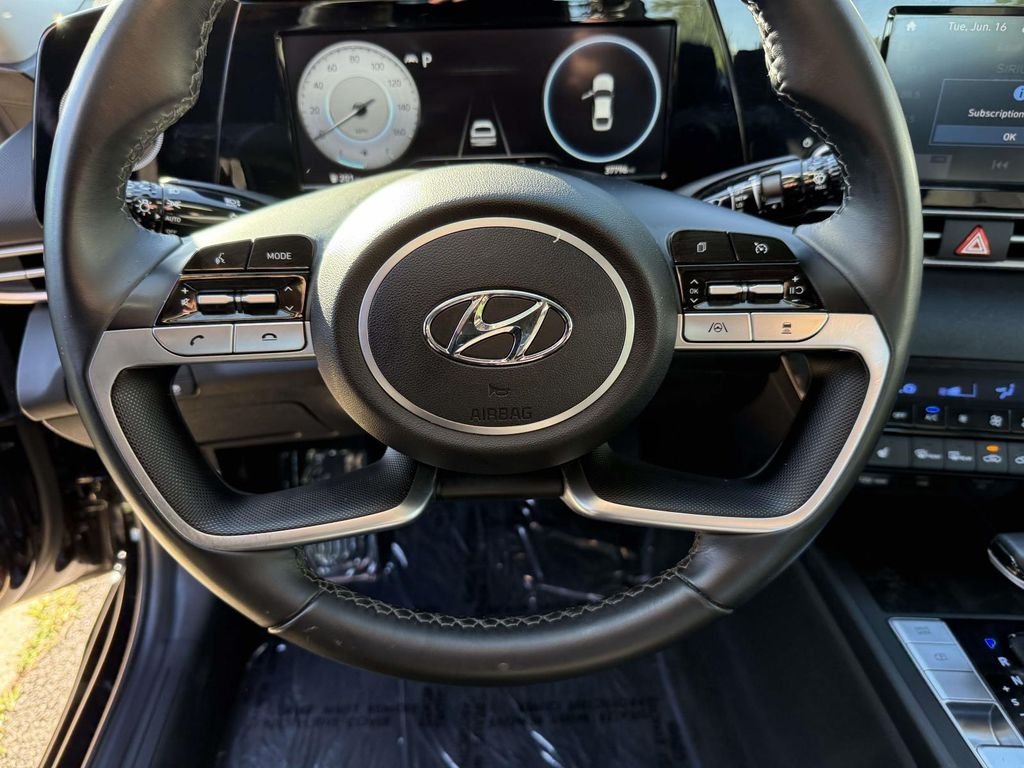 Used 2021 Black Hyundai SEL image 19