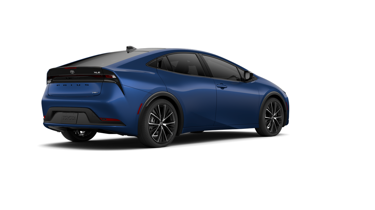 New 2027 Reservoir Blue Toyota XLE image 10