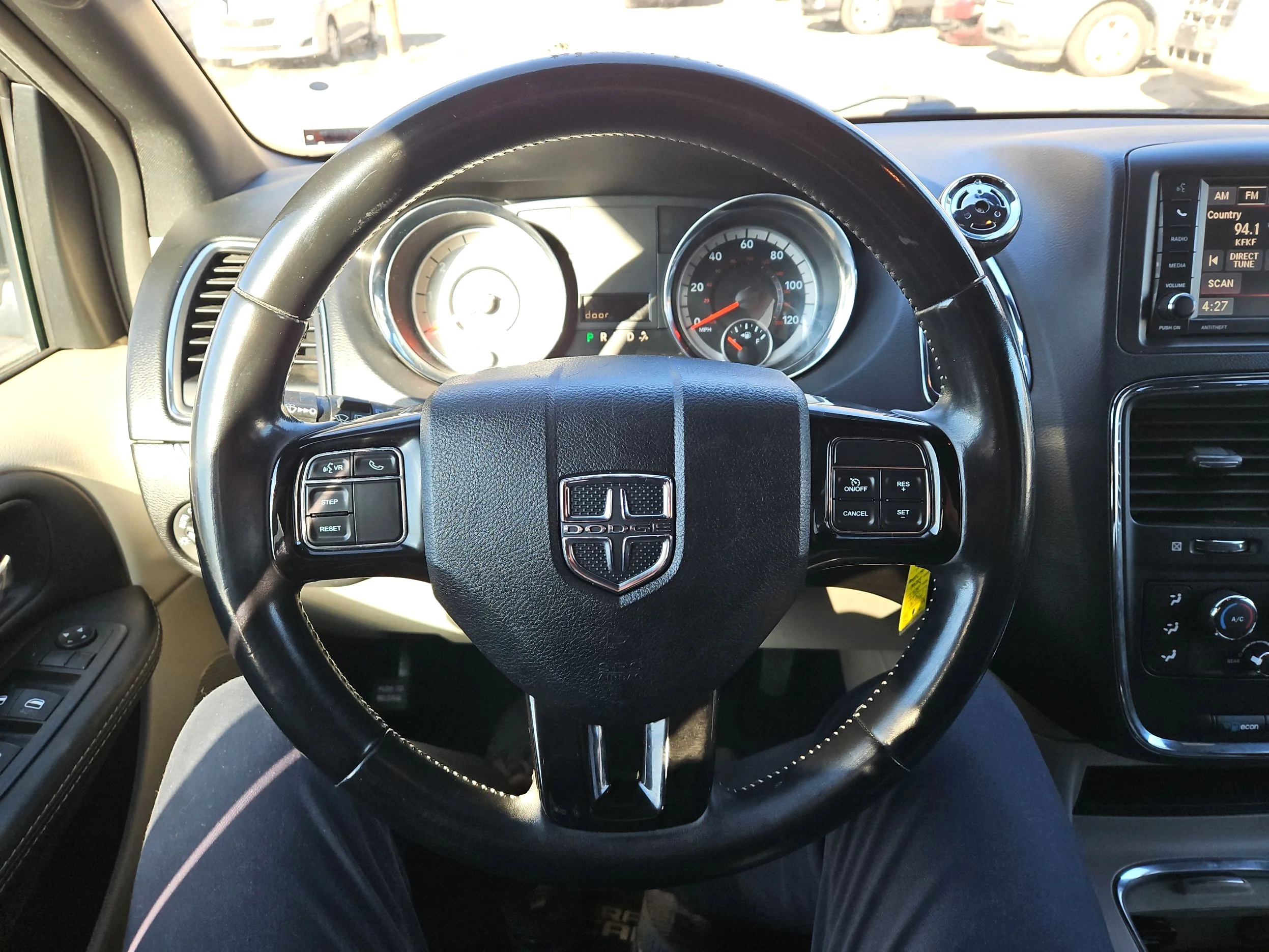 Used 2017  Dodge SXT image 11