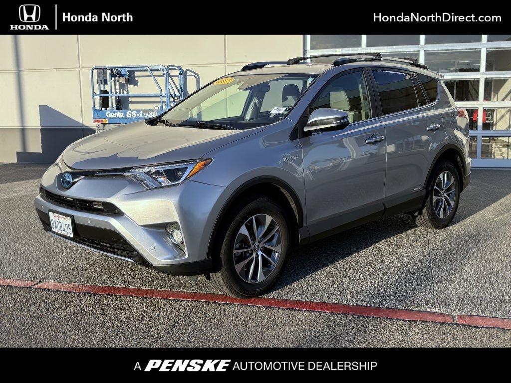 2017 Toyota RAV4 XLE