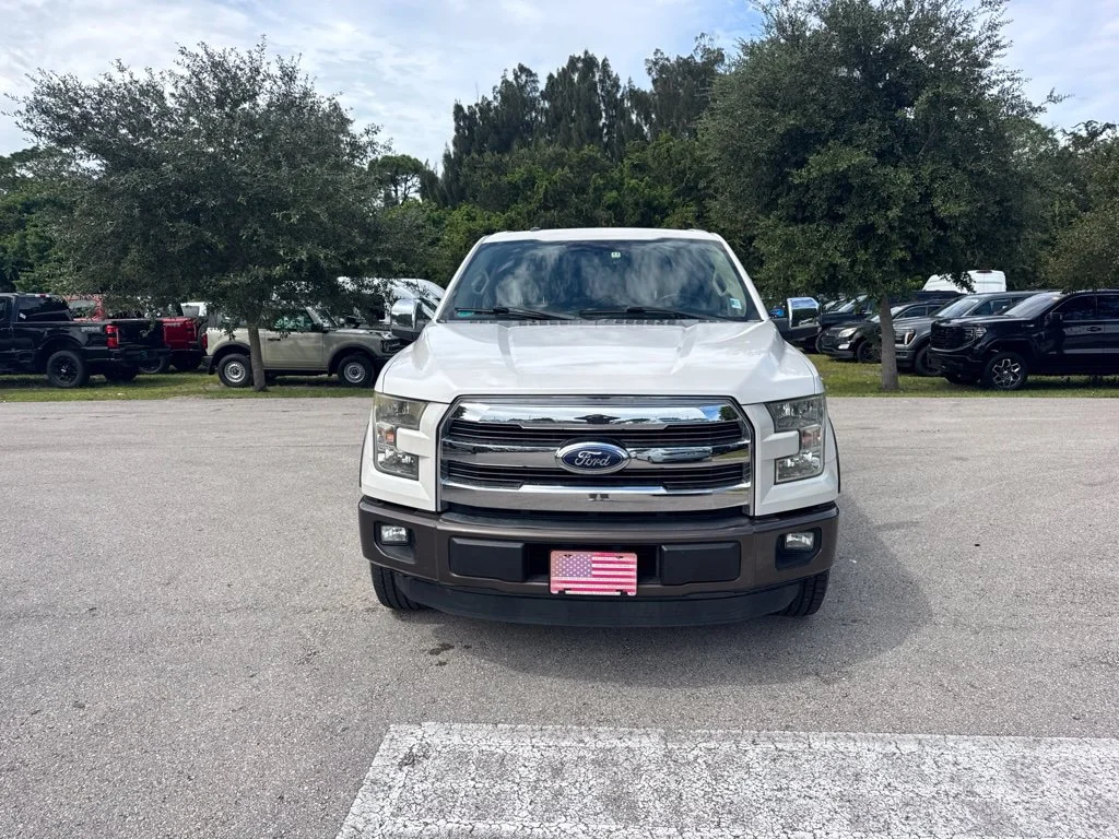 Used 2015 Oxford White Ford Lariat image 3