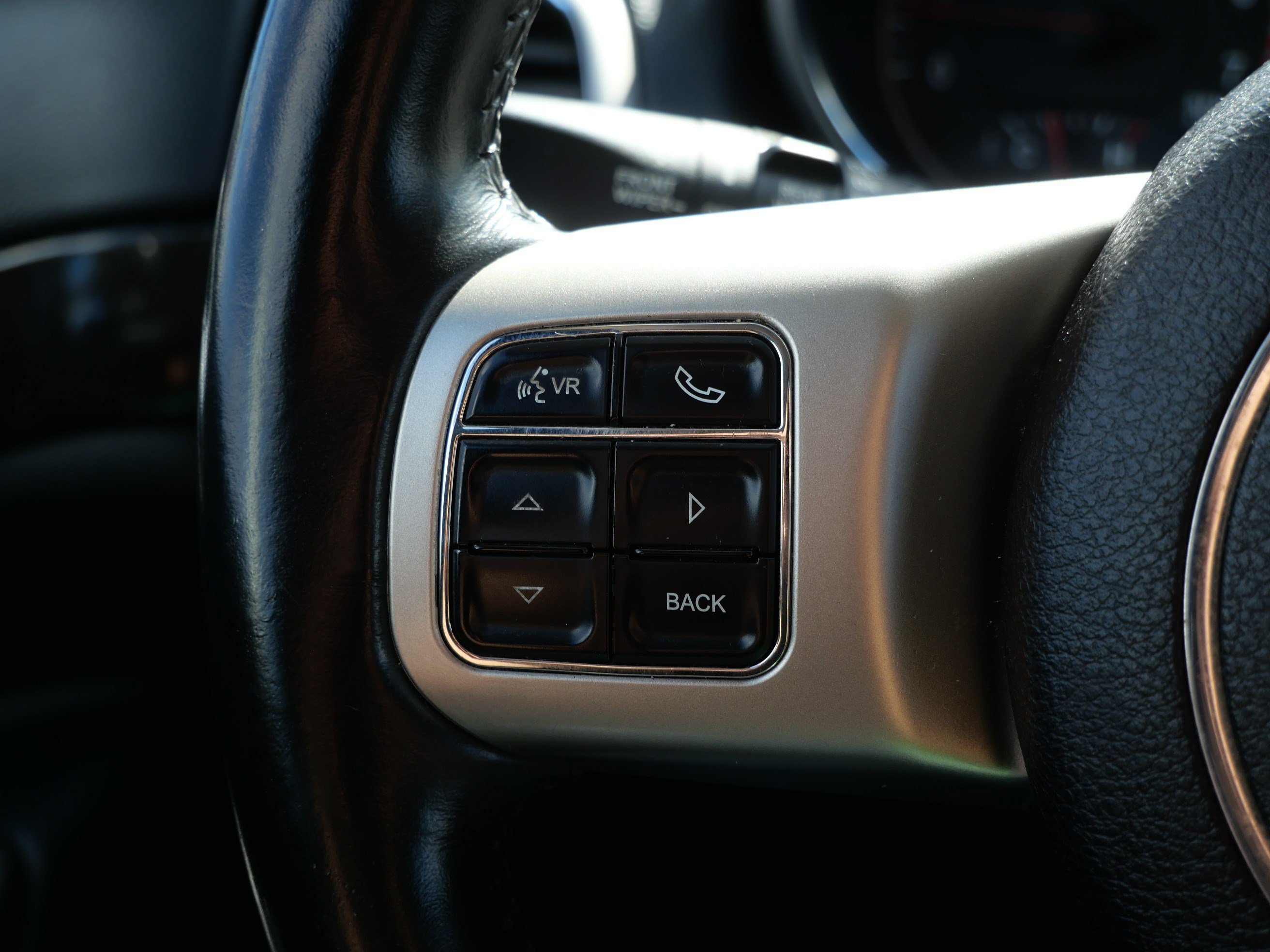 Used 2011 Brilliant Black Crystal Pearl Jeep Laredo image 28