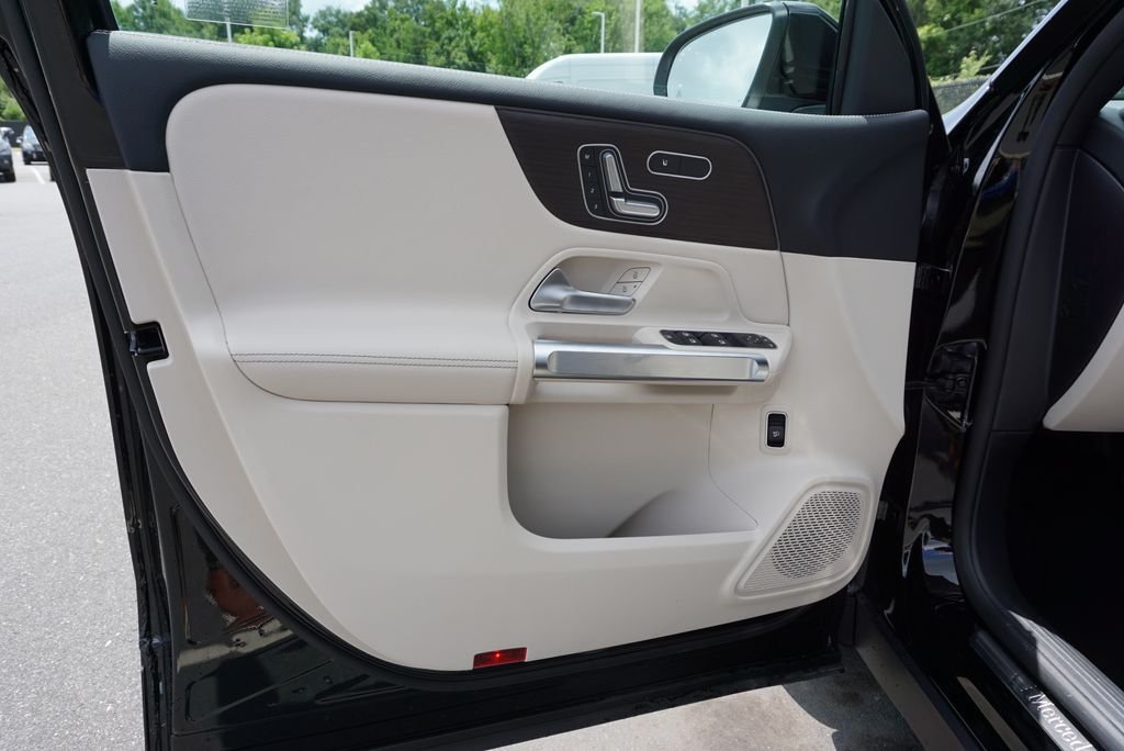 2025 Mercedes-Benz GLB Base - Photo 73