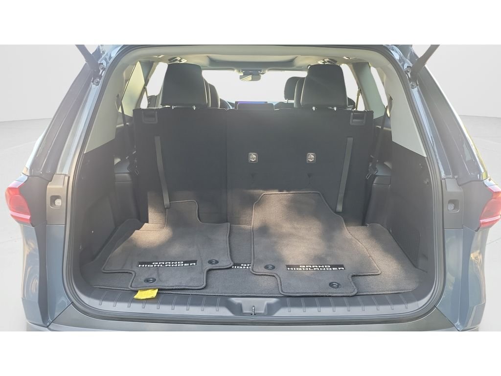 Used 2025 White Toyota Limited image 9