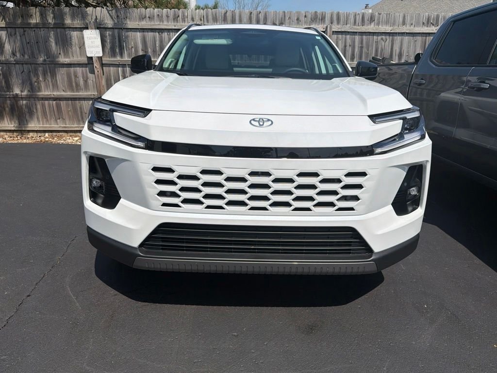 Used 2026 Off-white Toyota Limited image 22