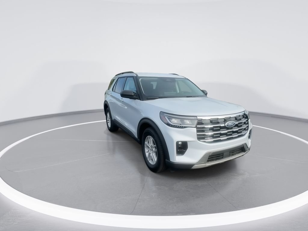 New 2026 Space White Metallic Ford Active image 3