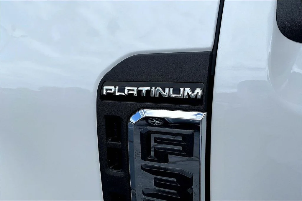 New 2026 Star White Metallic Tri-Coat Ford F-350® Platinum® image 9