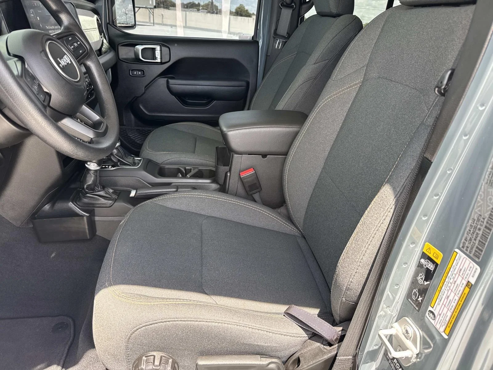 Used 2025 Anvil Clearcoat Jeep Nighthawk image 16