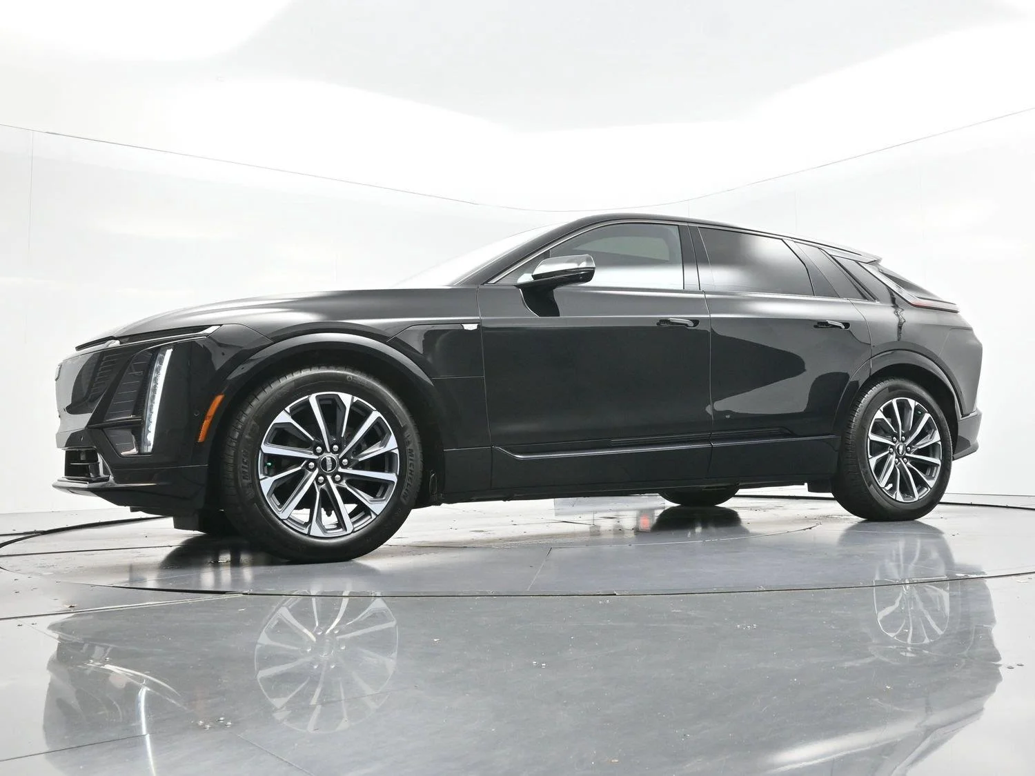 Used 2024 Stellar Black Metallic Cadillac Sport 1 image 43