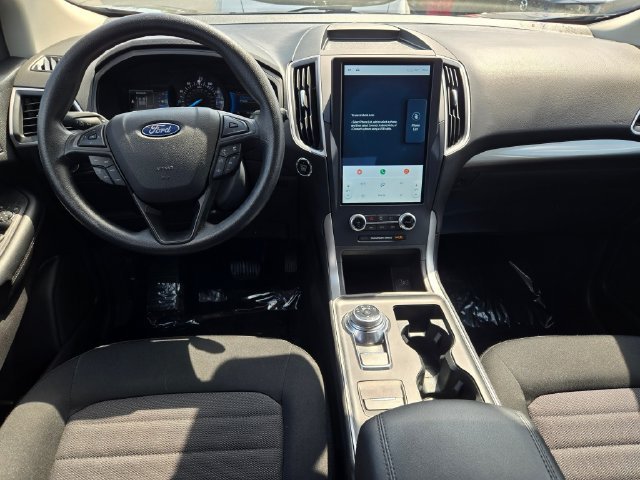 Used 2022 Gray Ford SE image 16