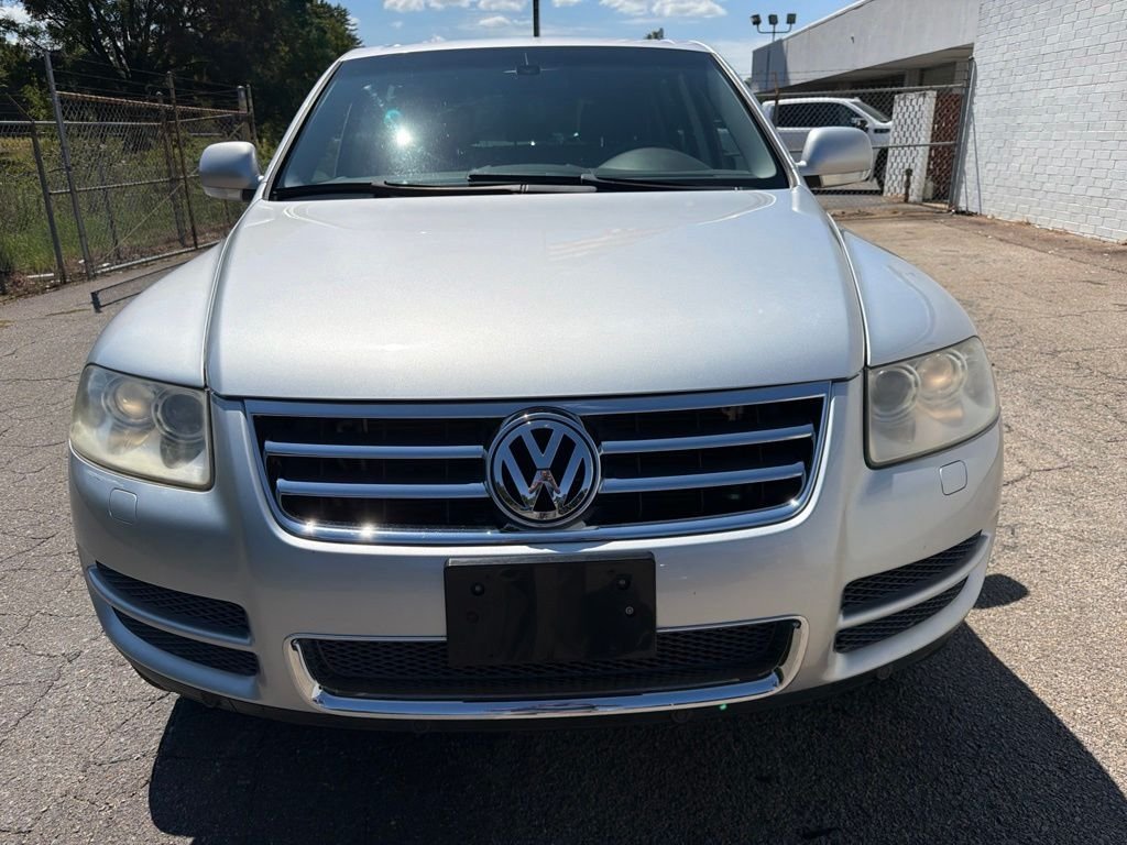 Used 2006 Silver Volkswagen V10 TDI image 7