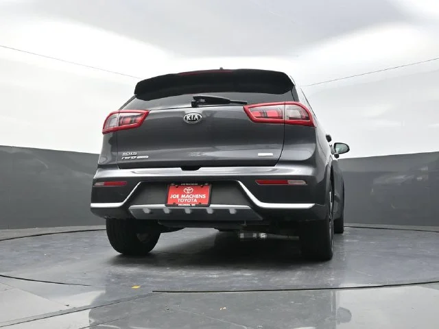 Used 2018 Gray Kia EX image 36