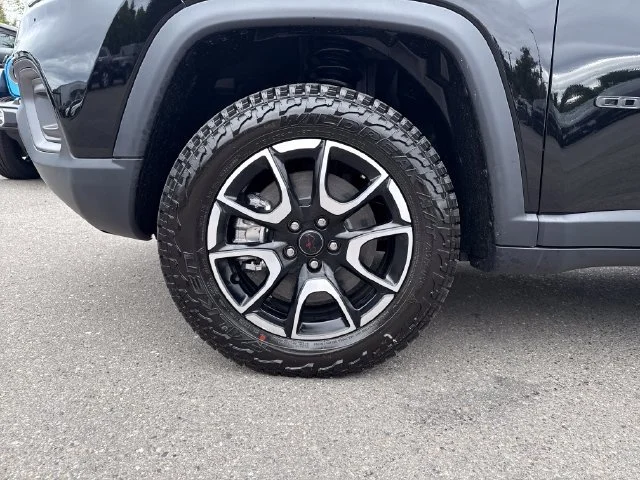 New 2026 Diamond Black Crystal Pearl-Coat Exterior Paint Jeep Trailhawk image 26