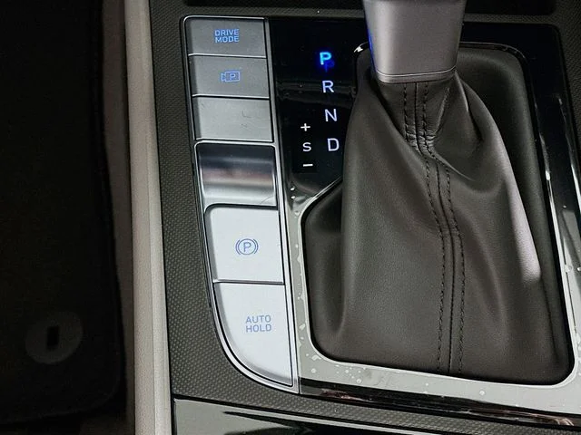 New 2026 Hyundai ELANTRA SEL Sport