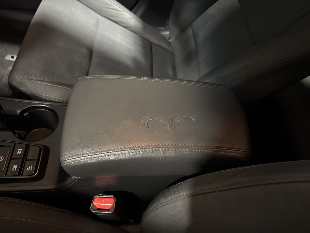 Used 2020 Blue Hyundai Value image 19
