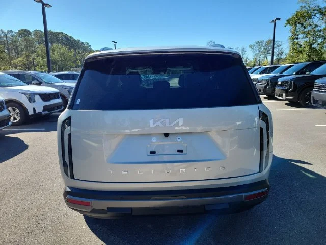 New 2027 Ivory Silver Kia EX image 6