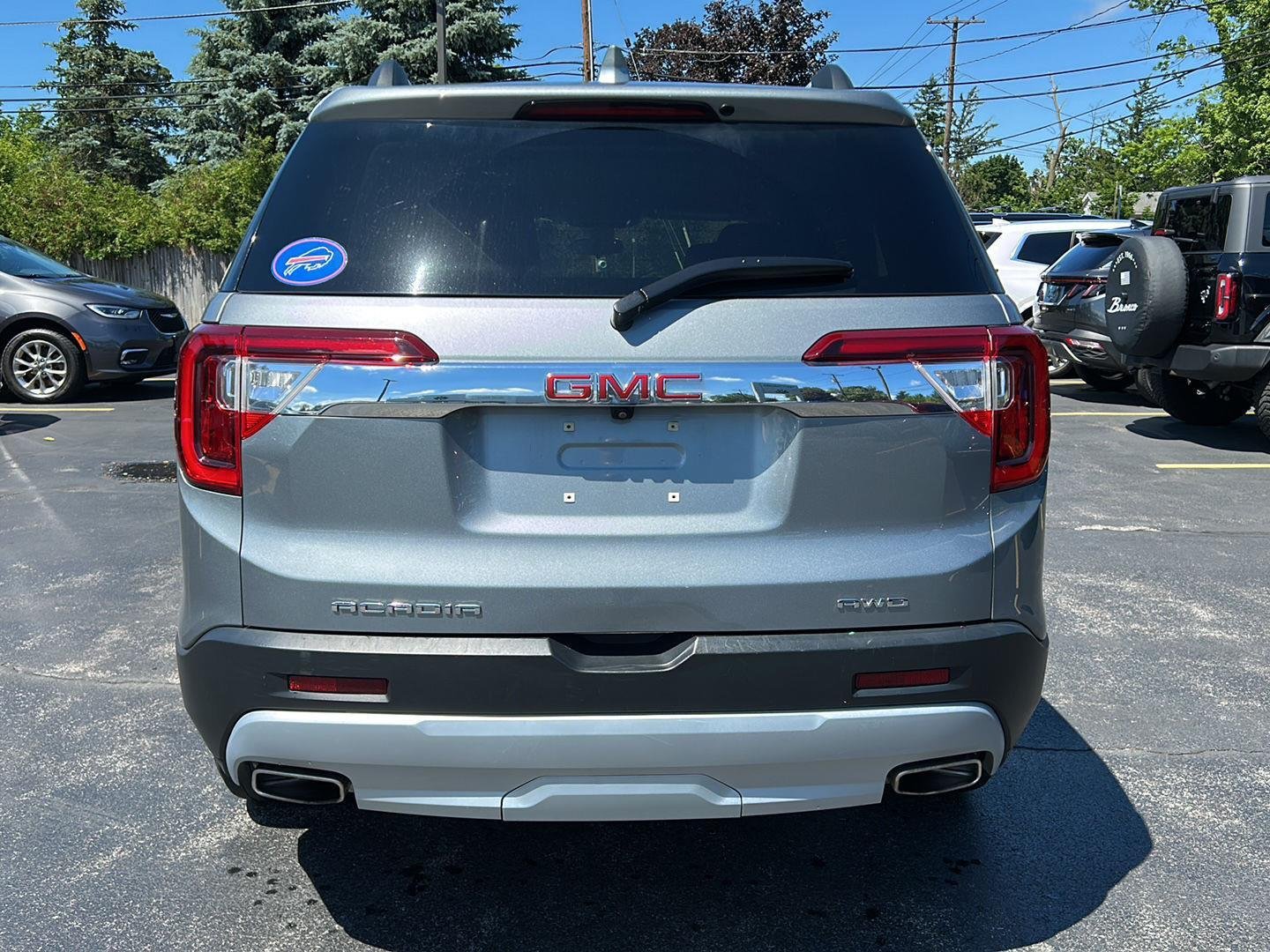 Used 2023 Sterling Metallic GMC SLE image 6