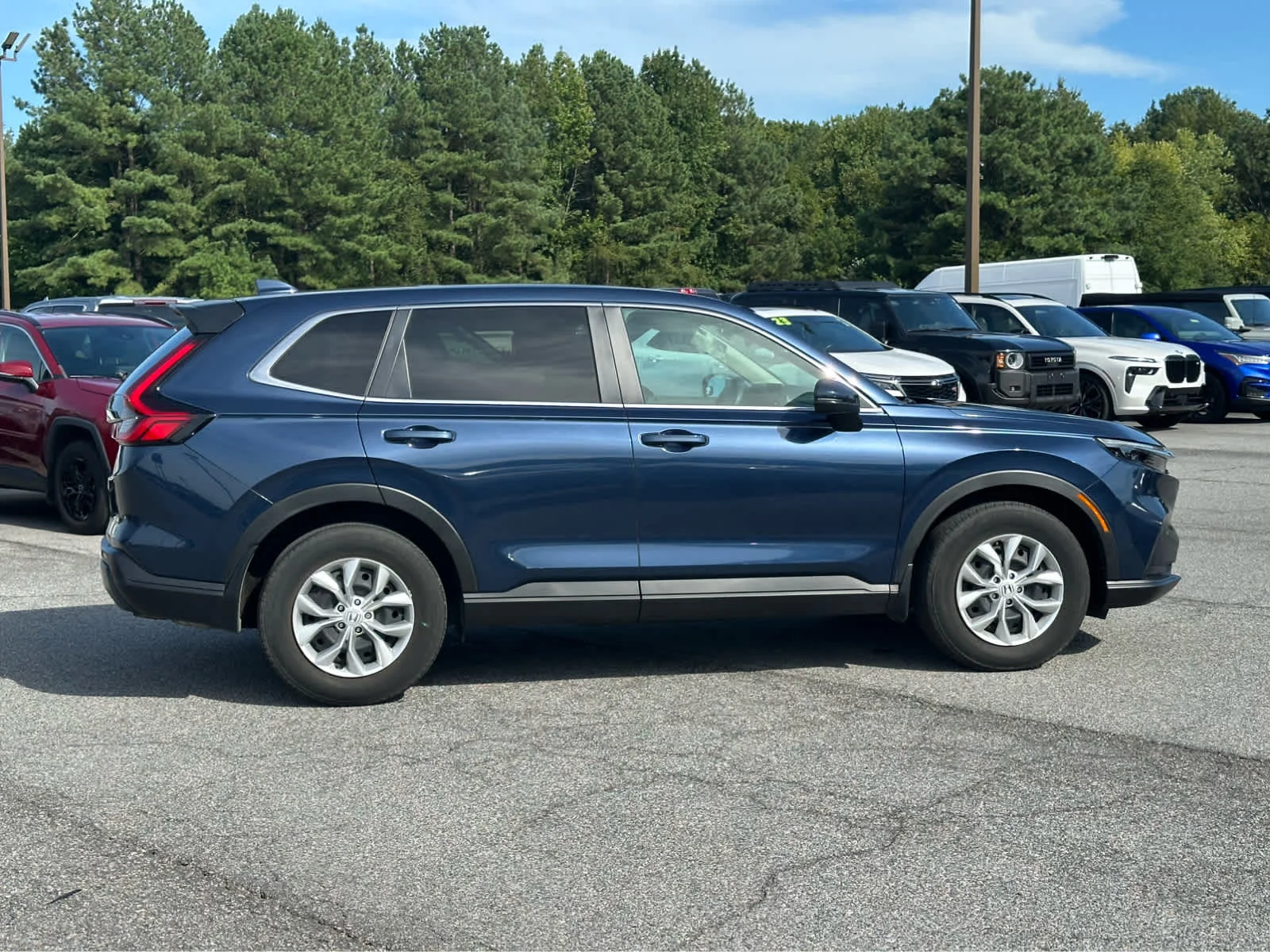 Certified Used 2025 Canyon River Blue Metallic Honda LX image 7