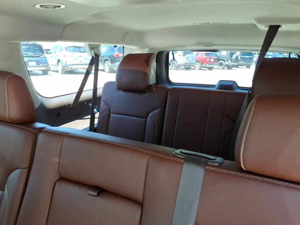 Used 2017 Red Chevrolet Premier image 15