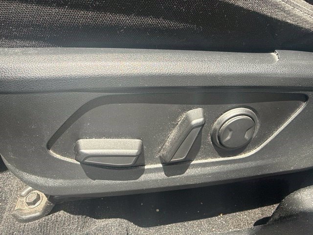 Used 2022 Phantom Black Hyundai SEL image 13