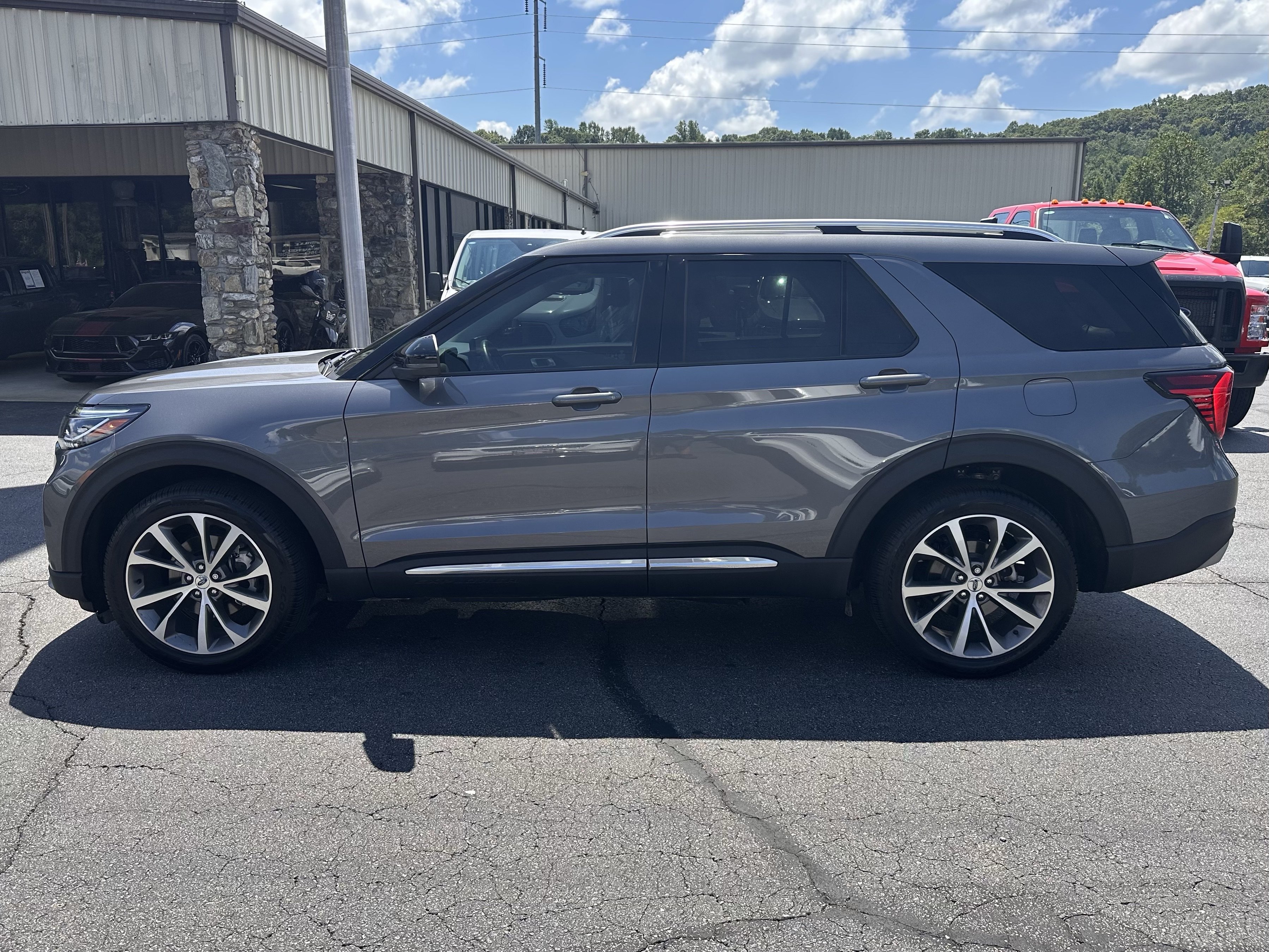 Used 2025 Carbonized Gray Metallic Ford Platinum image 1