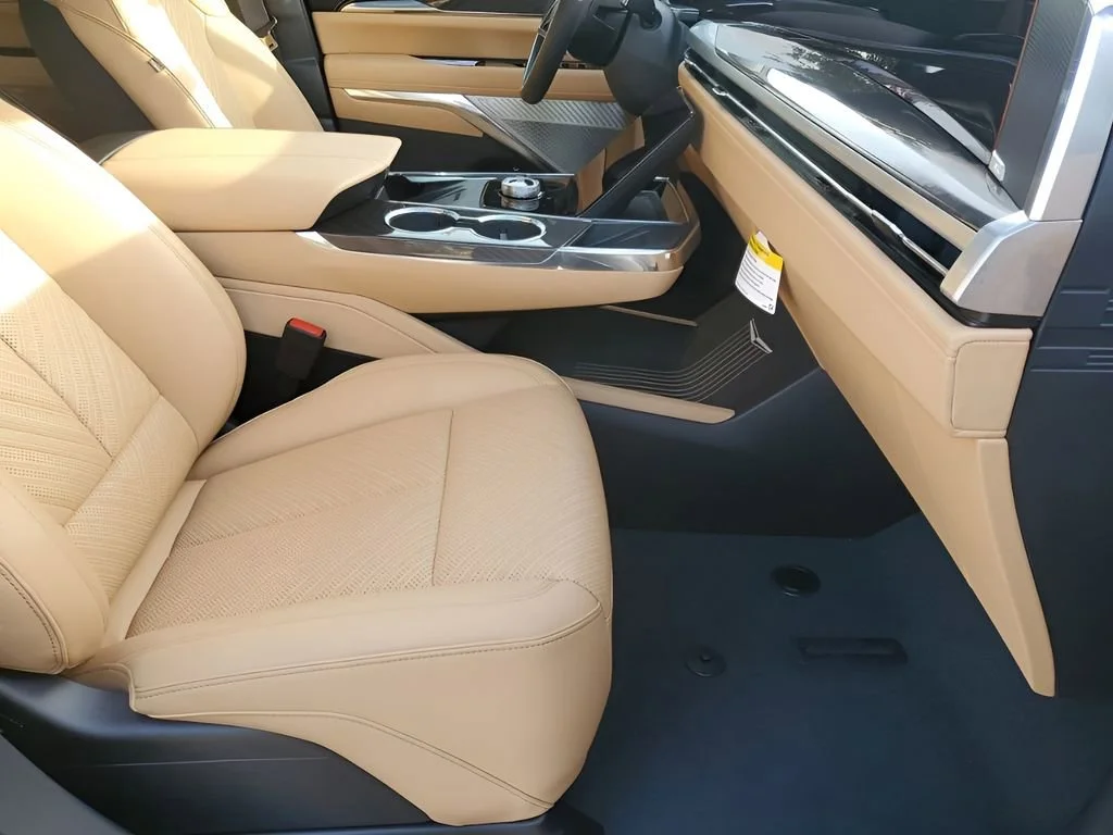 2026 Cadillac Escalade IQL Premium Sport - Photo 19