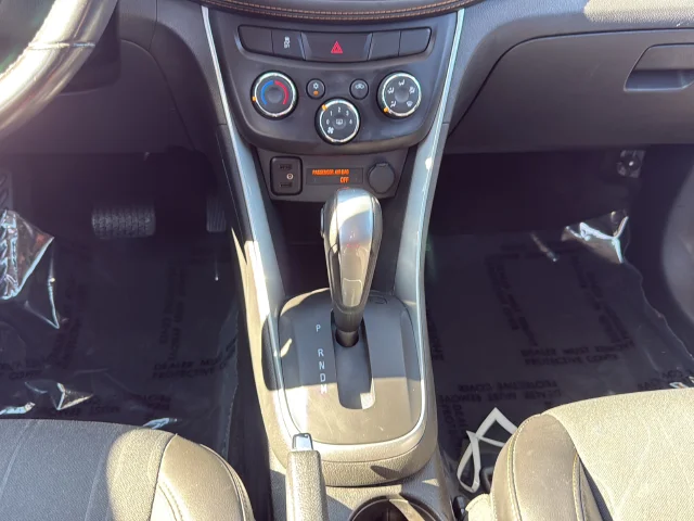 Used 2019 White Chevrolet LT image 21