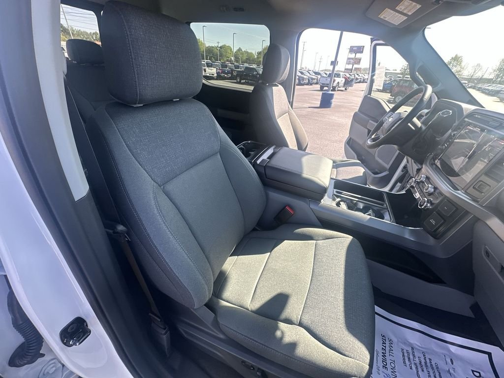 New 2026 Oxford White Ford XLT image 30