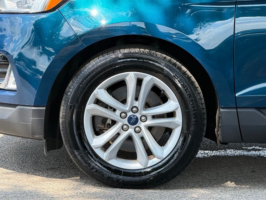 Used 2020 Green Ford SEL image 10