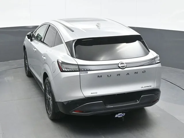Used 2025 Silver Nissan Platinum image 10