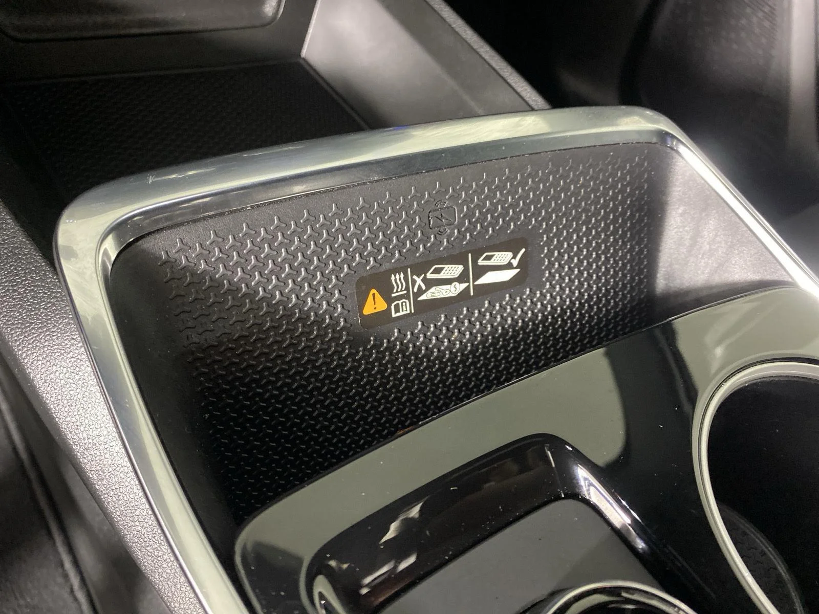 New 2026 Mosaic Black Metallic Chevrolet LT image 21
