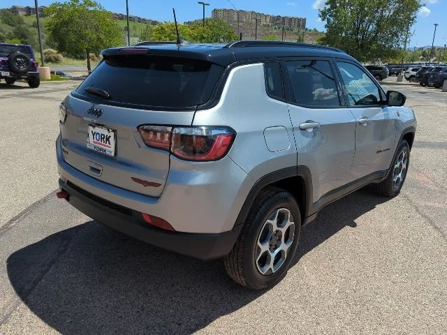 Certified Used 2022 Silver Jeep Trailhawk image 4