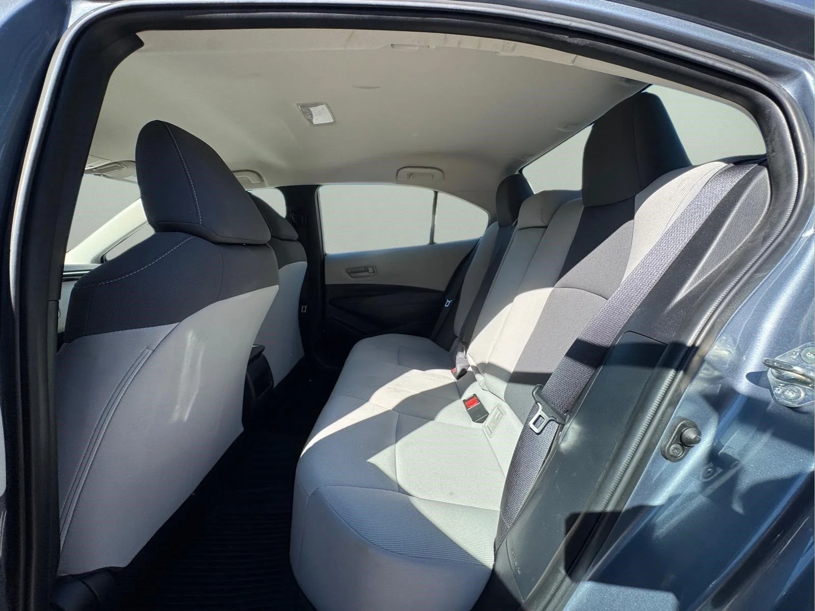 Used 2022 Celestite Toyota LE image 13