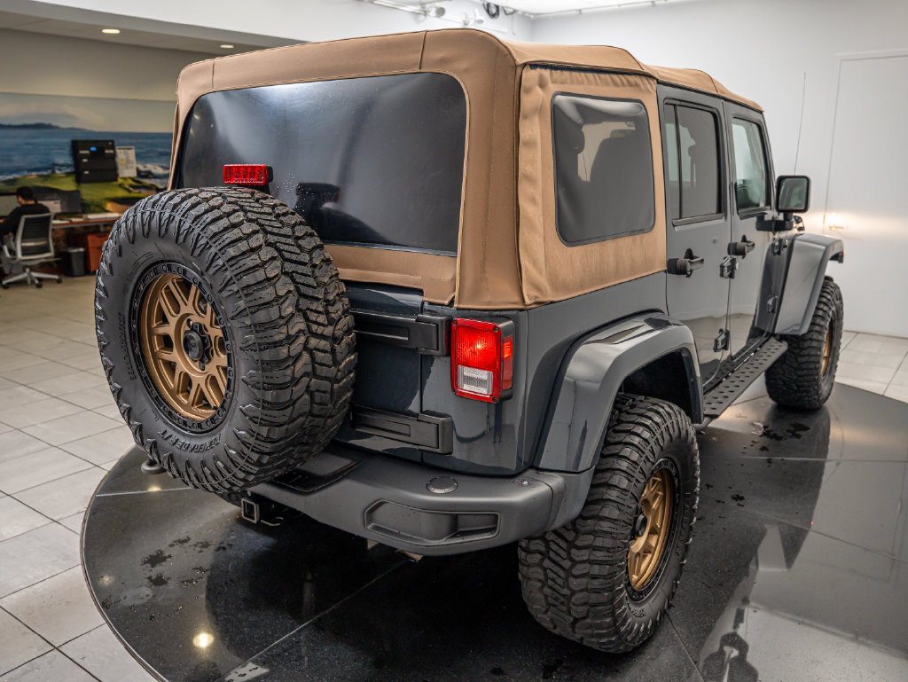 Used 2018 Rhino Clearcoat Jeep Unlimited Sport image 14
