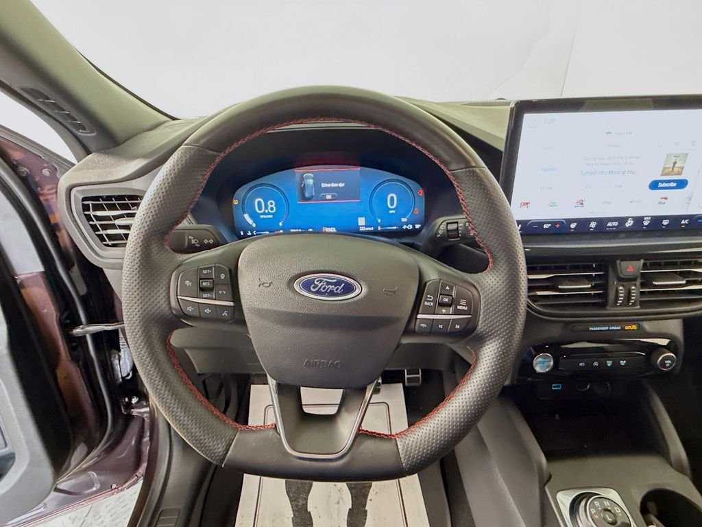 Used 2023 Cinnabar Red Metallic Premium Colorant Ford ST-Line Select image 17