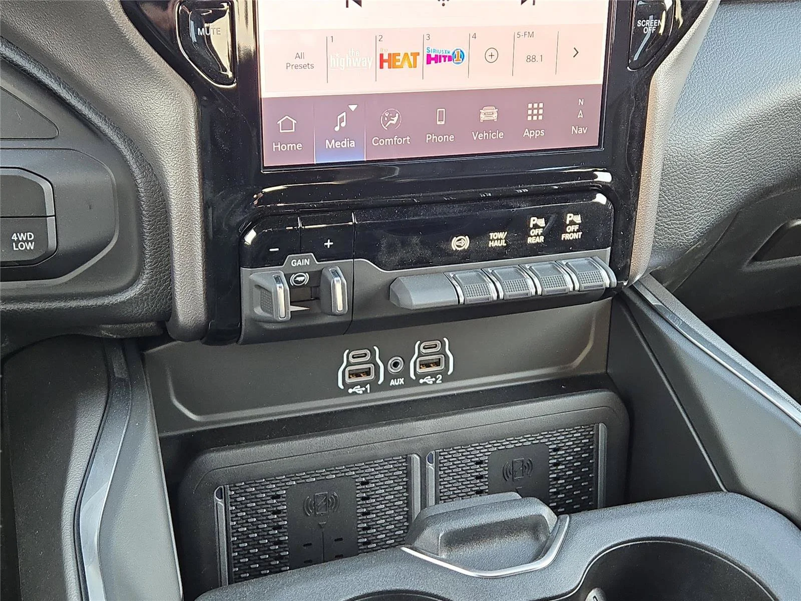 2026 RAM 2500 Laramie - Photo 29