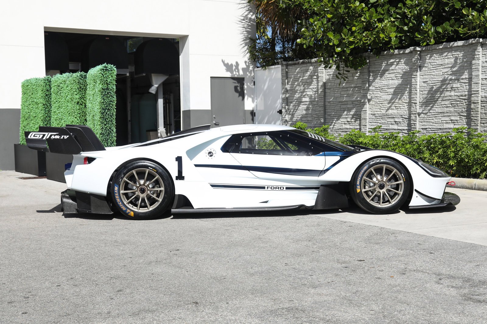 Used 2023 White Ford  image 8