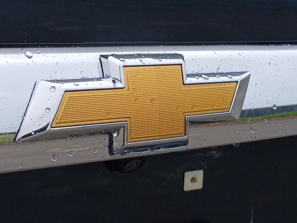 Used 2019 Gray Chevrolet LT image 31