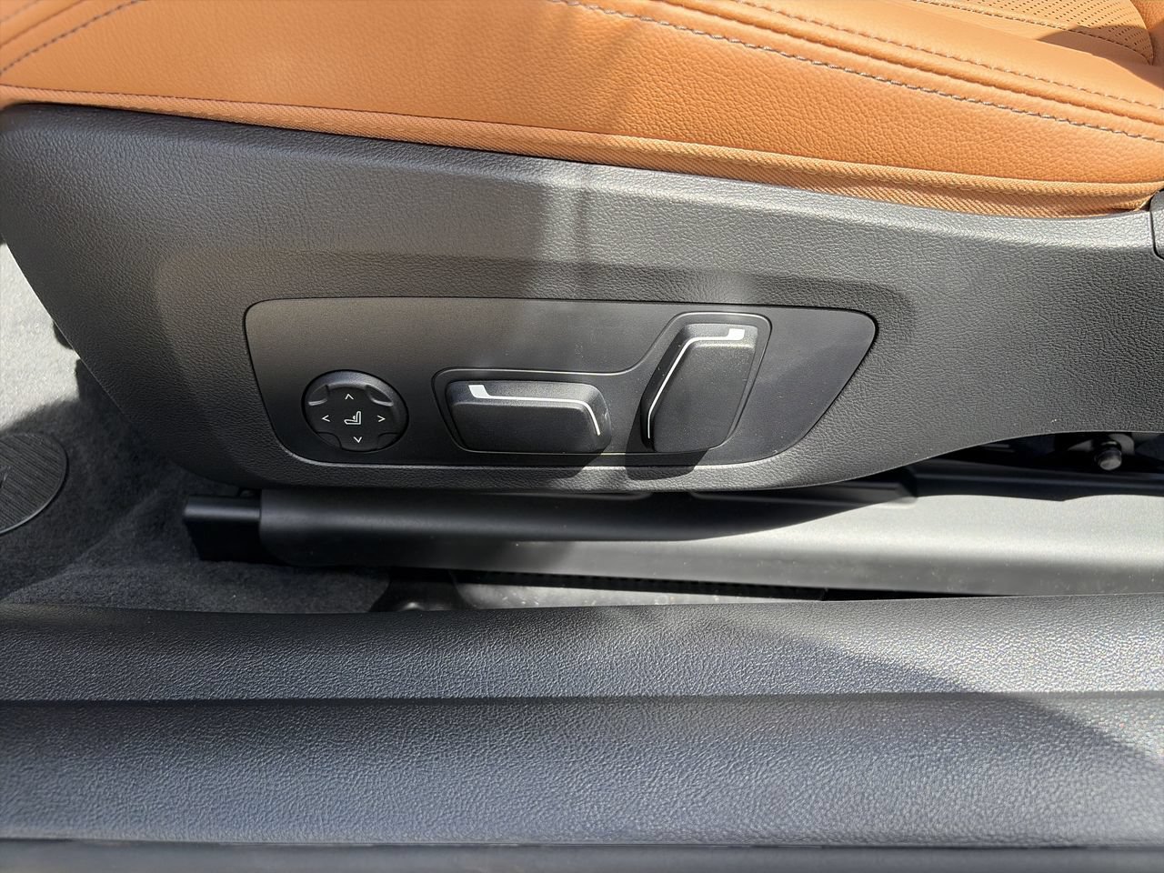 New 2027 Black Sapphire Metallic BMW 430i image 15