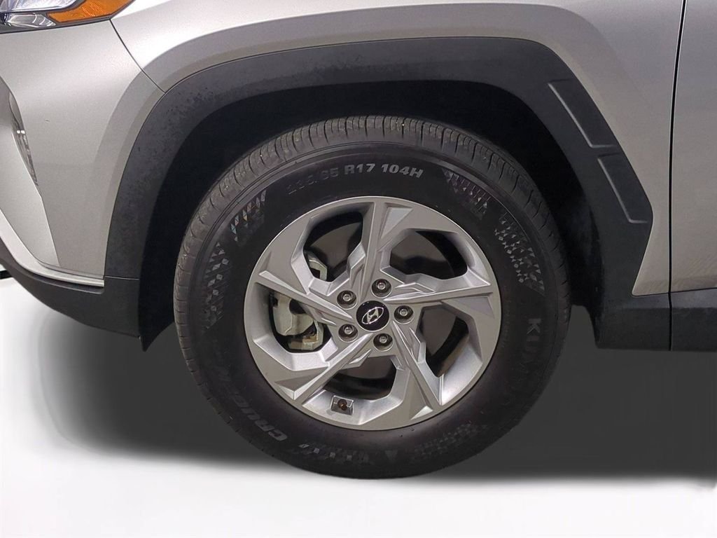 Used 2023 Silver Hyundai SEL image 11