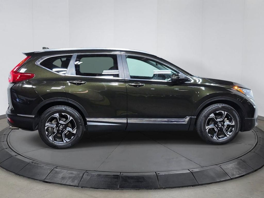 Used 2017 Black Honda Touring image 8