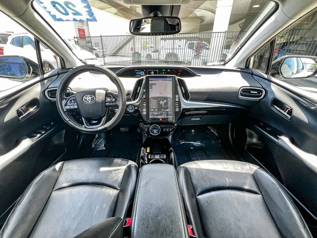 Certified Used 2020 White Toyota Limited image 11
