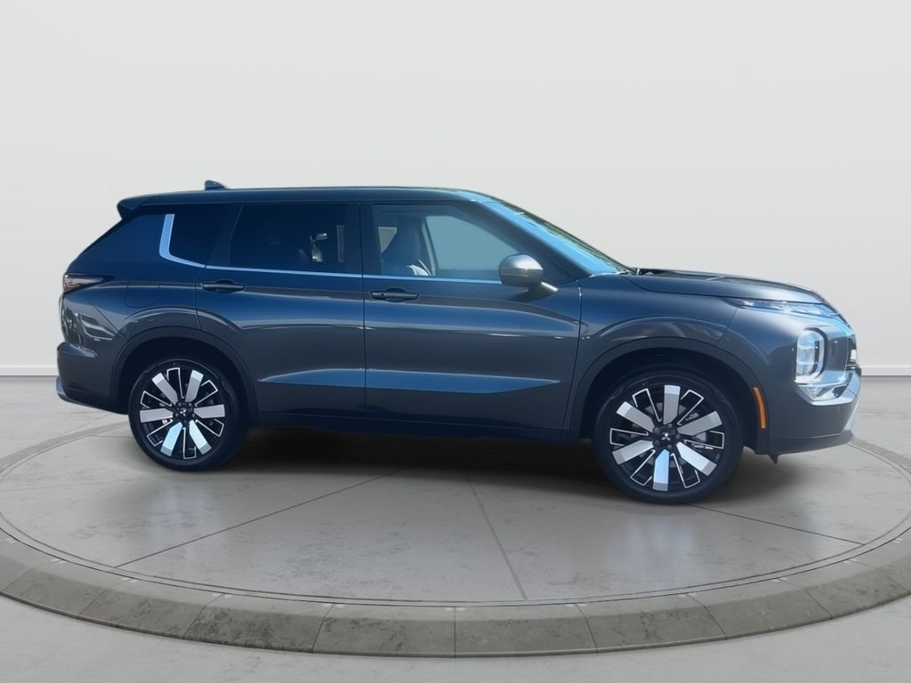New 2026 GRAPH GRY Mitsubishi SE image 8