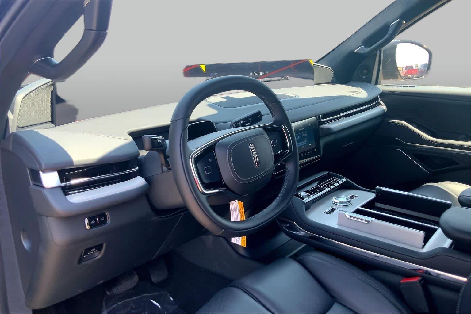 New 2027 Infinite Black Metallic Clearcoat Lincoln Reserve image 8
