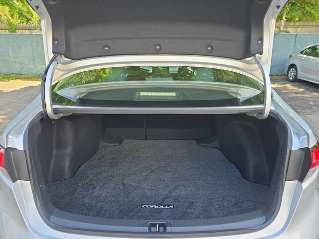 Certified Used 2022 Silver Toyota LE image 12