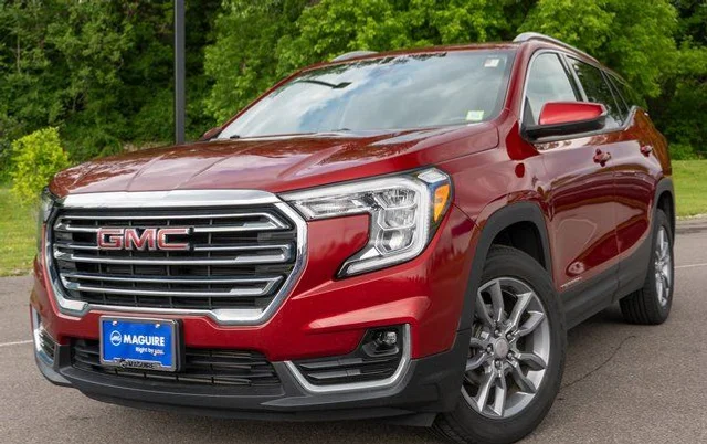2022 GMC Terrain SLT